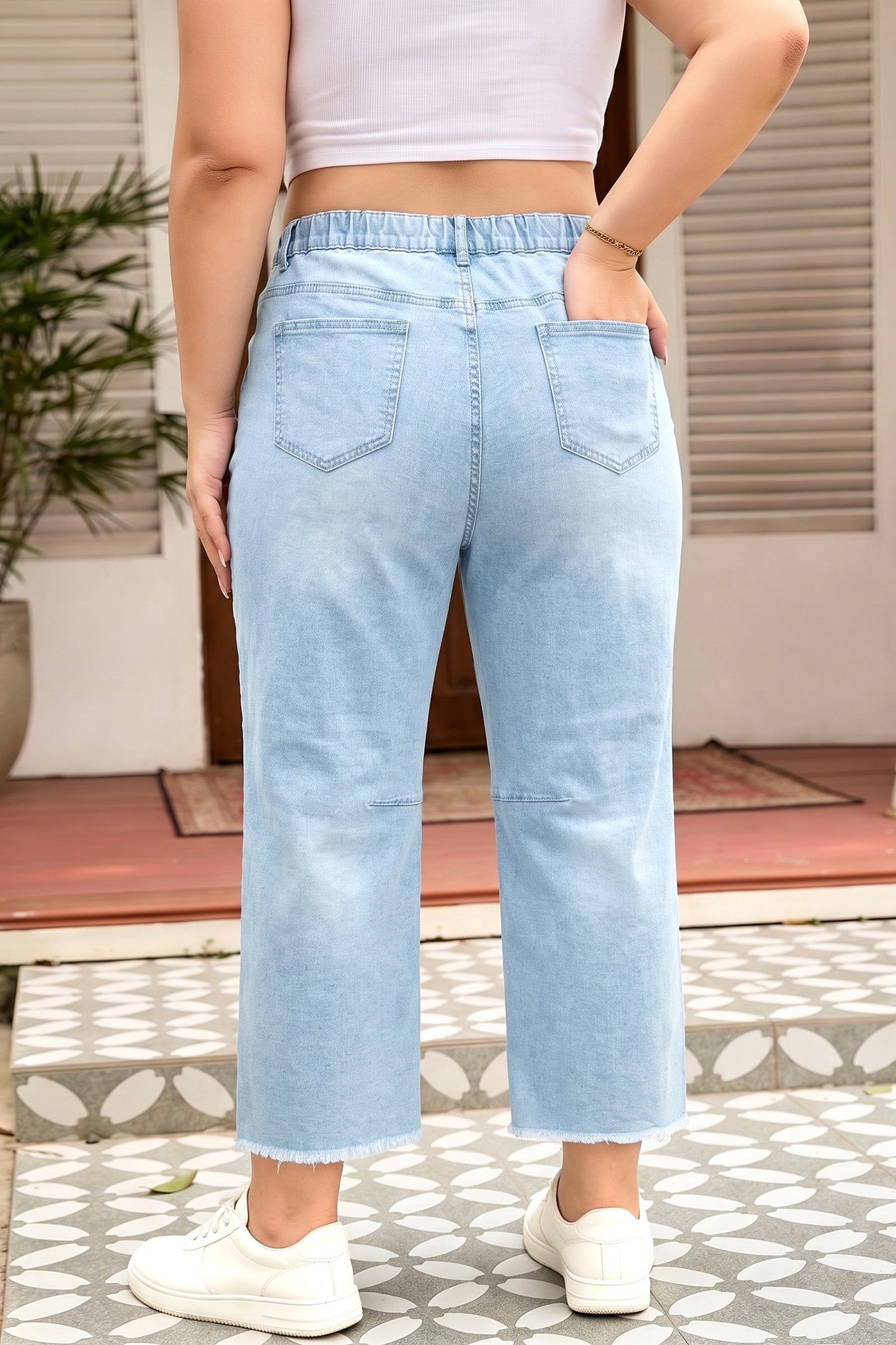 Patch Pocket Raw Cut Shift Jeans