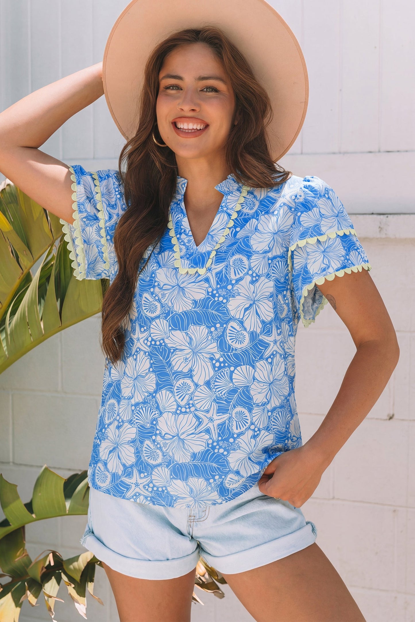 Floral Print Scalloped Trim V Neck Blouse