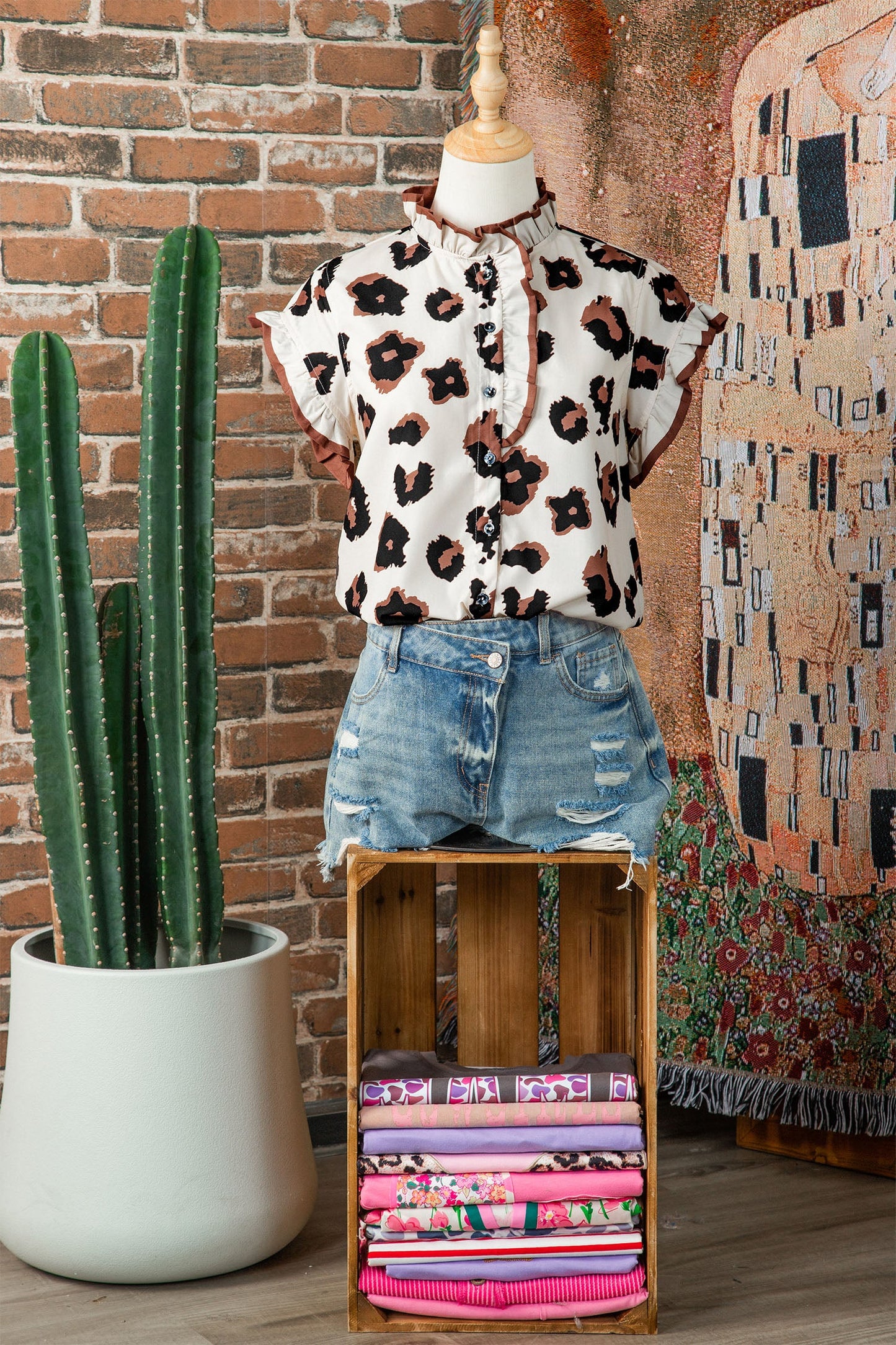 Leopard Printed Ruffle Sleeve Blouse