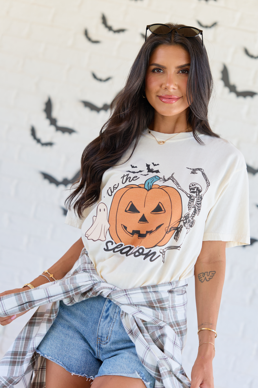 Tis the Season Halloween Ivory Graphic Tee