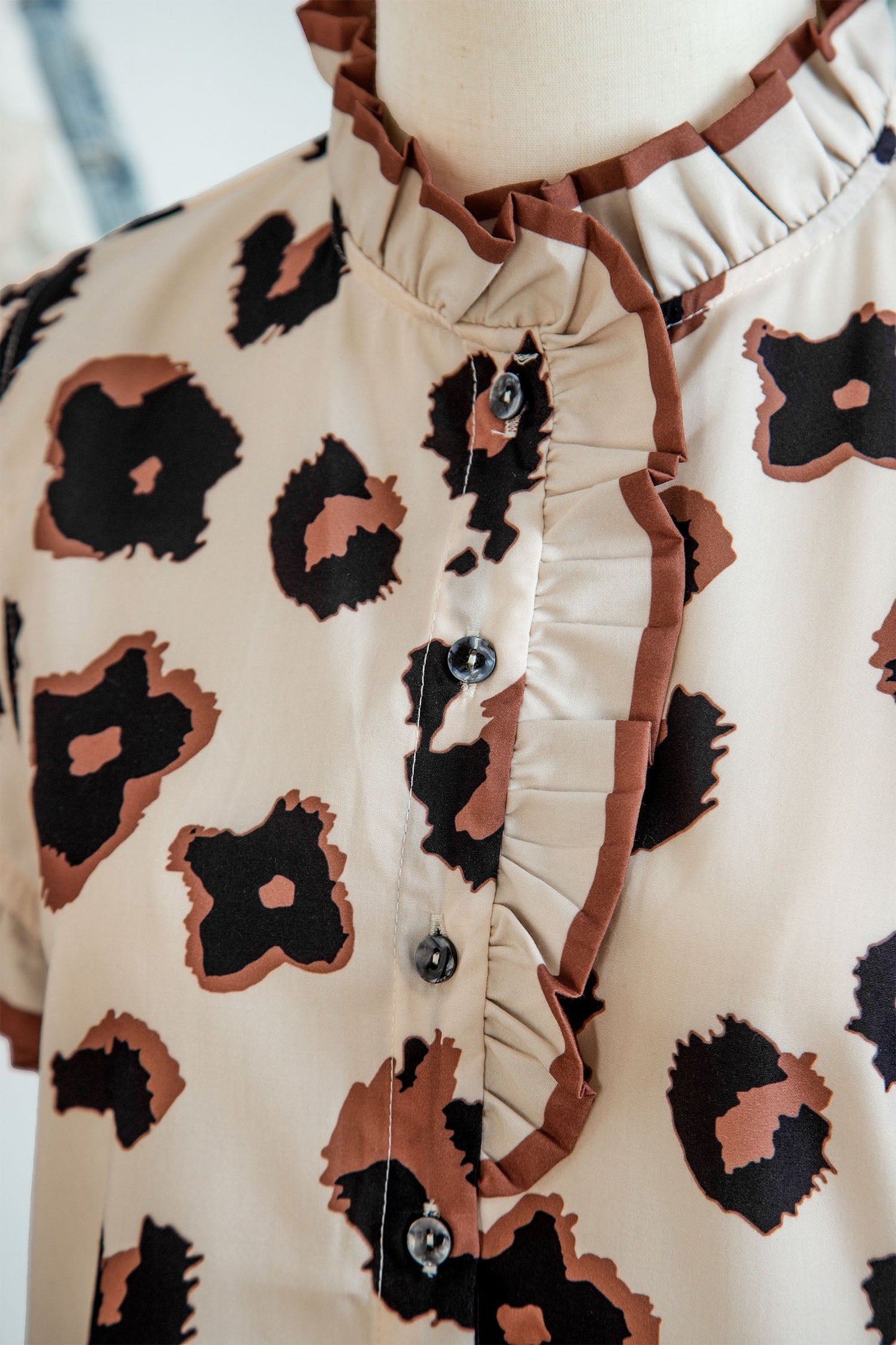 Leopard Printed Ruffle Sleeve Blouse