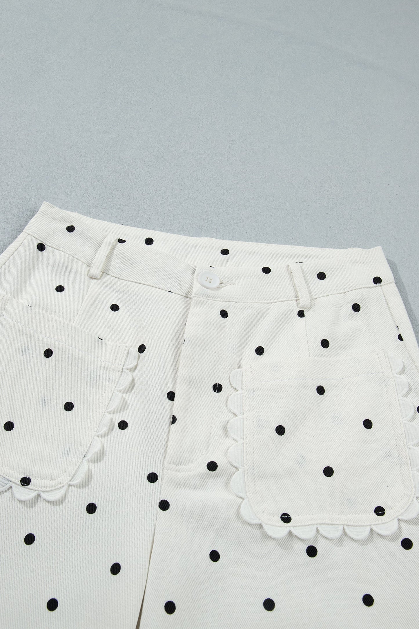 White Polka Dot Print Scalloped Patch Pocket Cotton Shift Pants